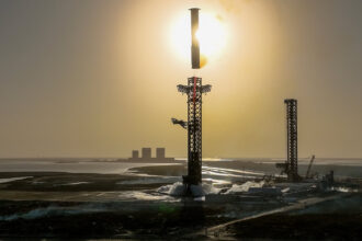 Mechazilla Explained: How SpaceX Catches Super Heavy Boosters