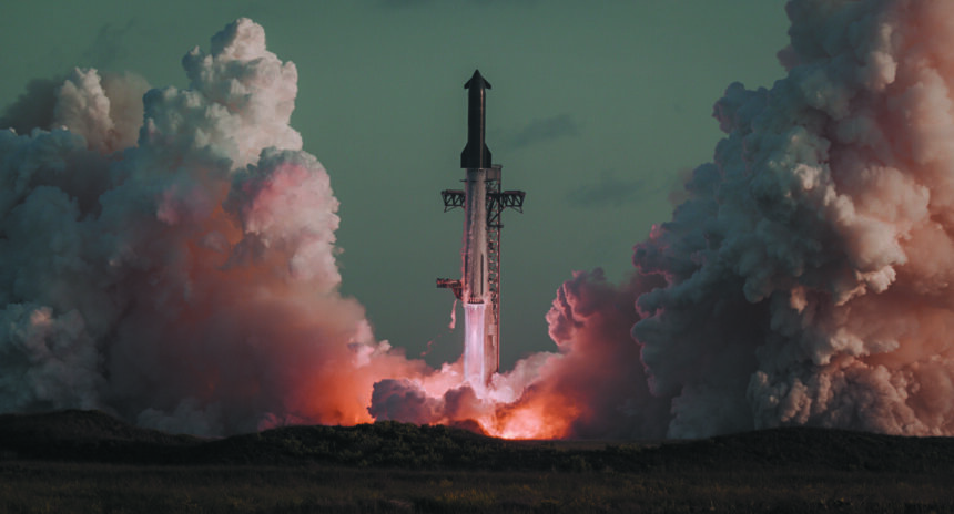 Starship and Super Heavy lift off from Starbase on Flight 14 amid billowing exhaust clouds